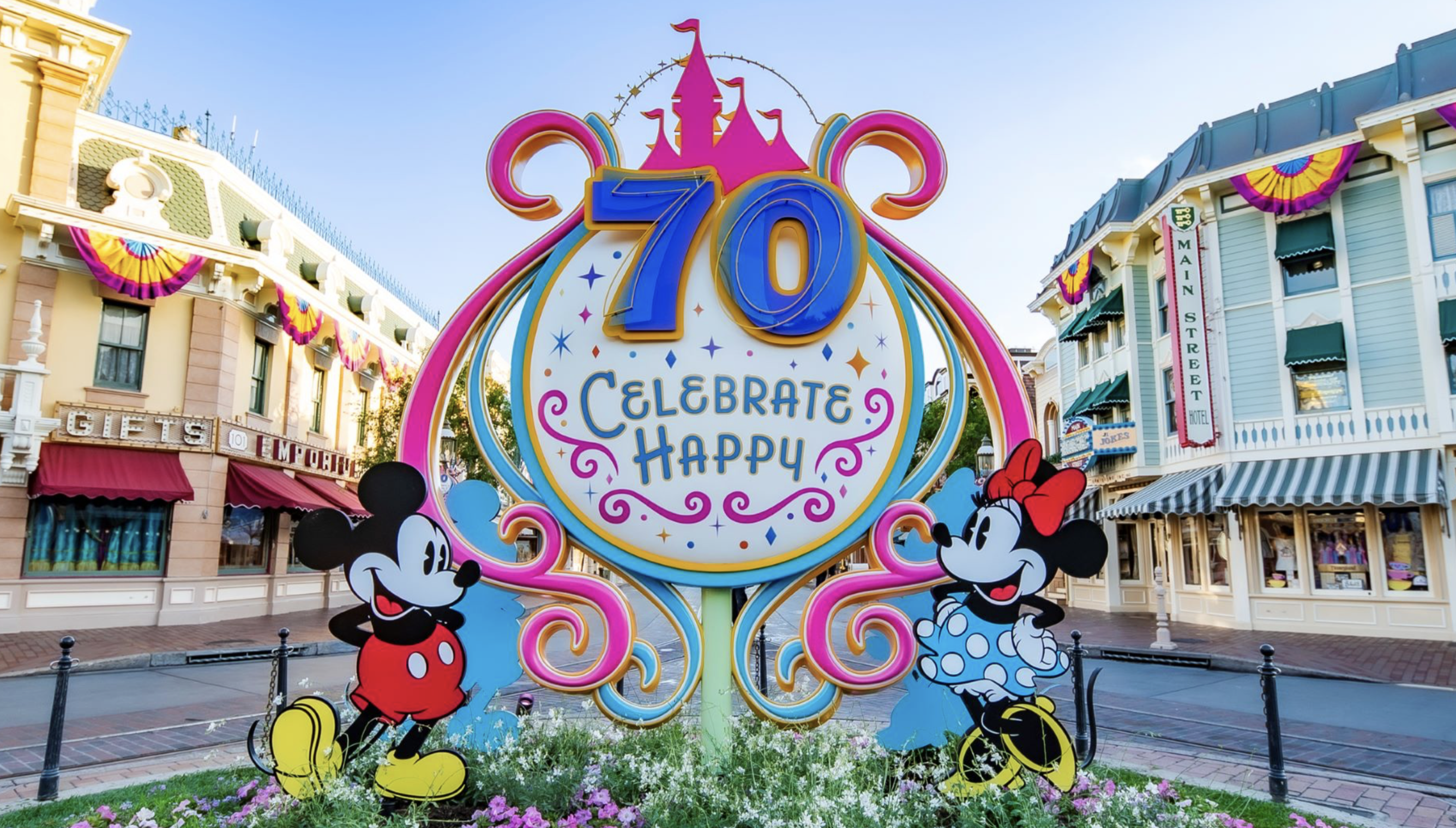 Celebrate Happy Moments in Disneyland’s 70th